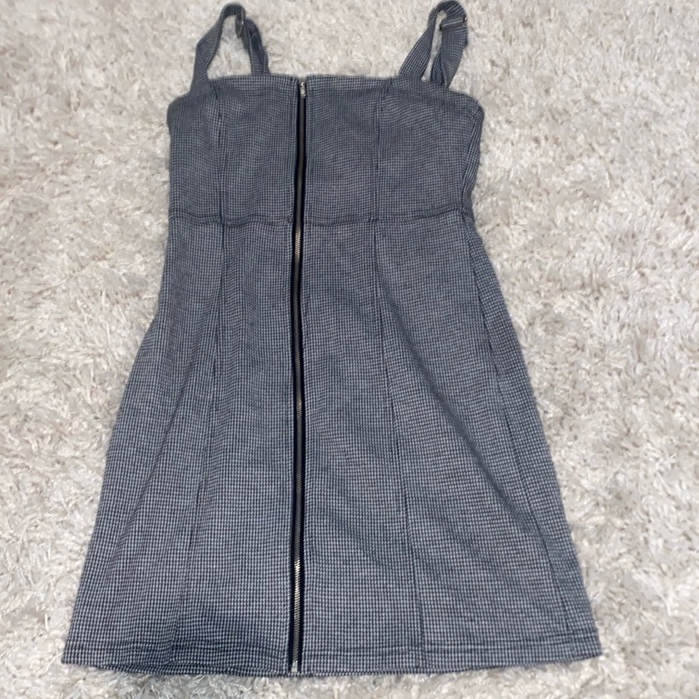 short dress, size S, black and white